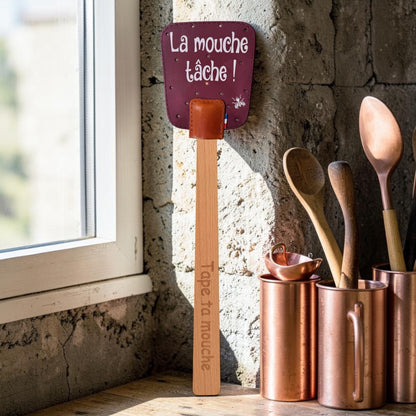 La mouche tâche !